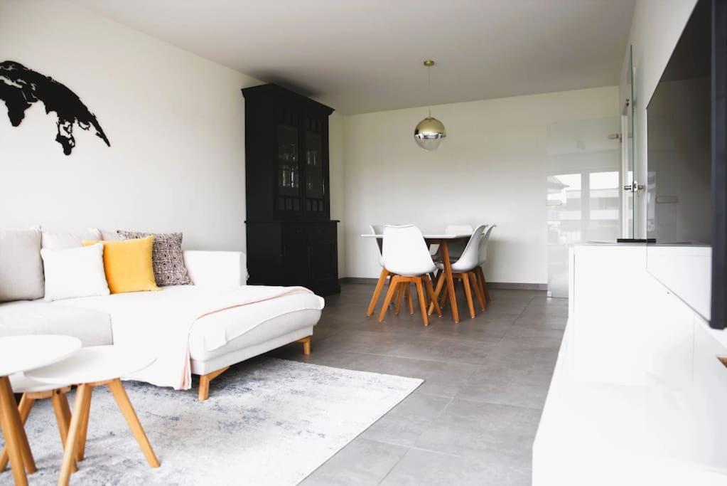 Charming Modern 2 Bedroom Apartment Alzingen Exterior foto